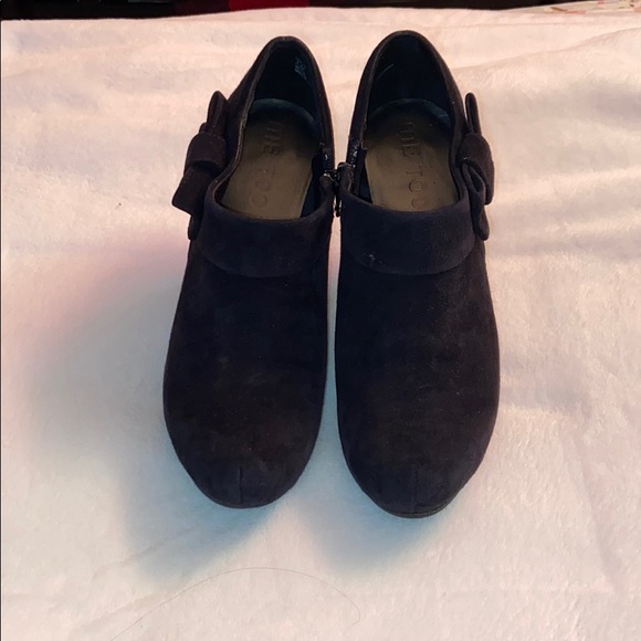 BLACK SUEDE BOOTIES - Picture 2 of 7